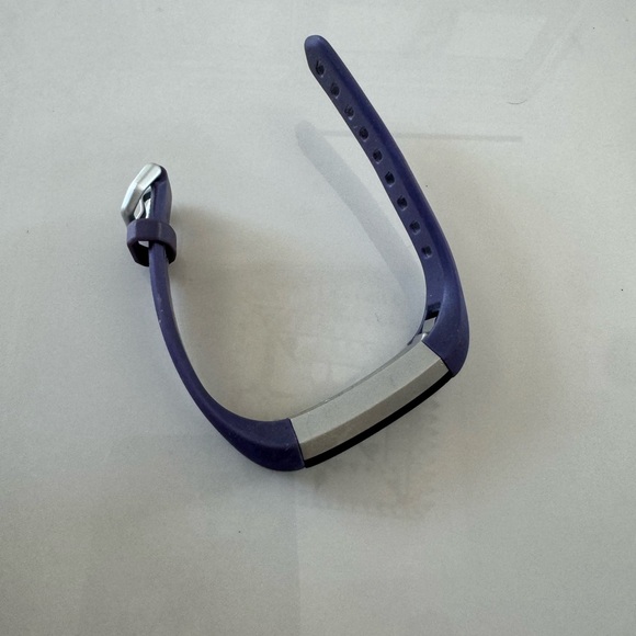 Fitbit Kids - Purple - Picture 9 of 10